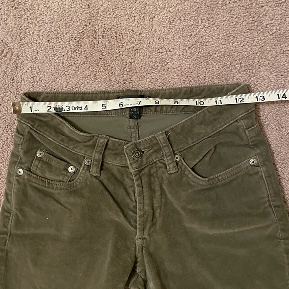 Bebe Women’s Olive Green Corduroy Pants Size 25 - Picture 6 of 9